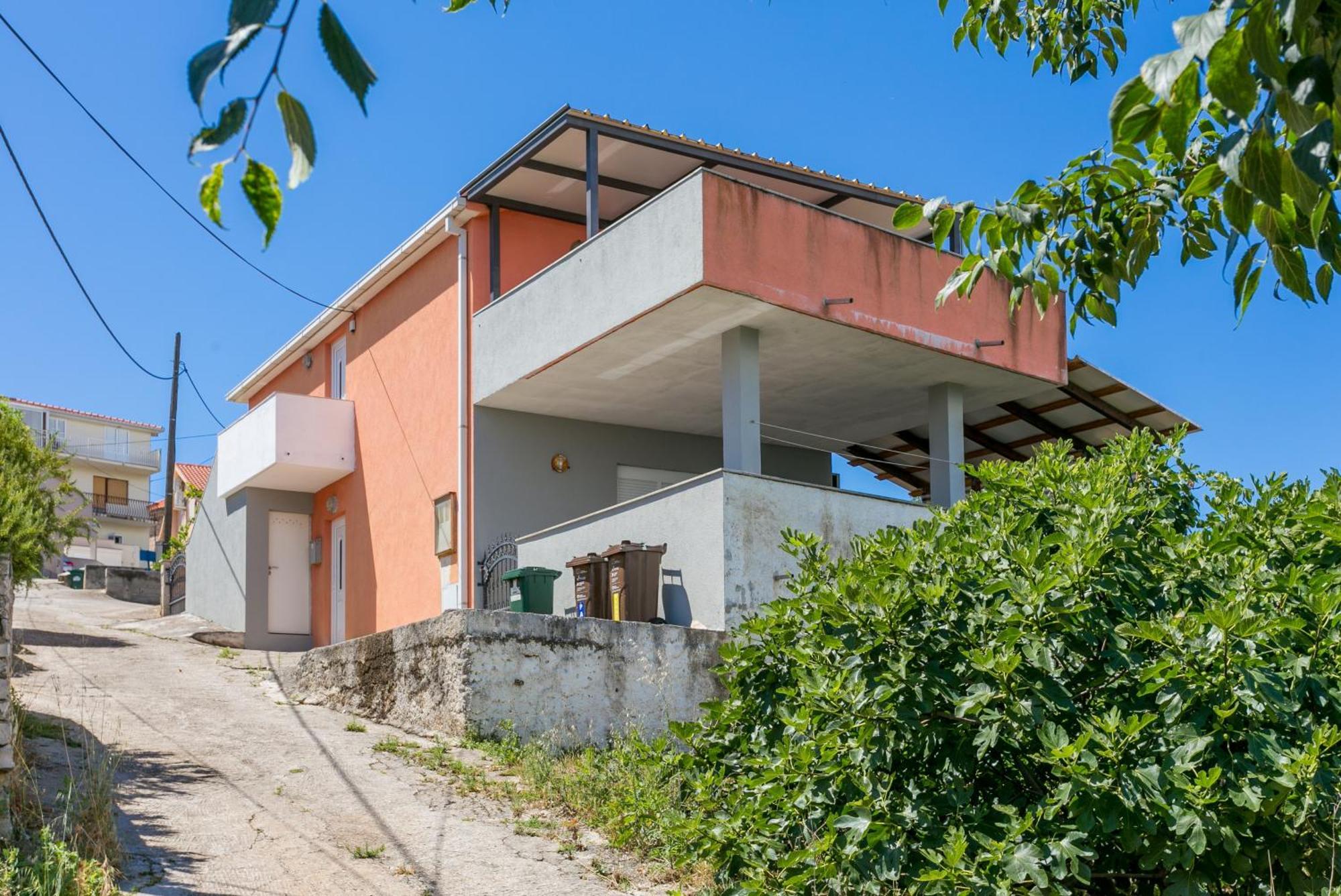 Apartments By The Sea Slatine, Ciovo - 11126 エクステリア 写真