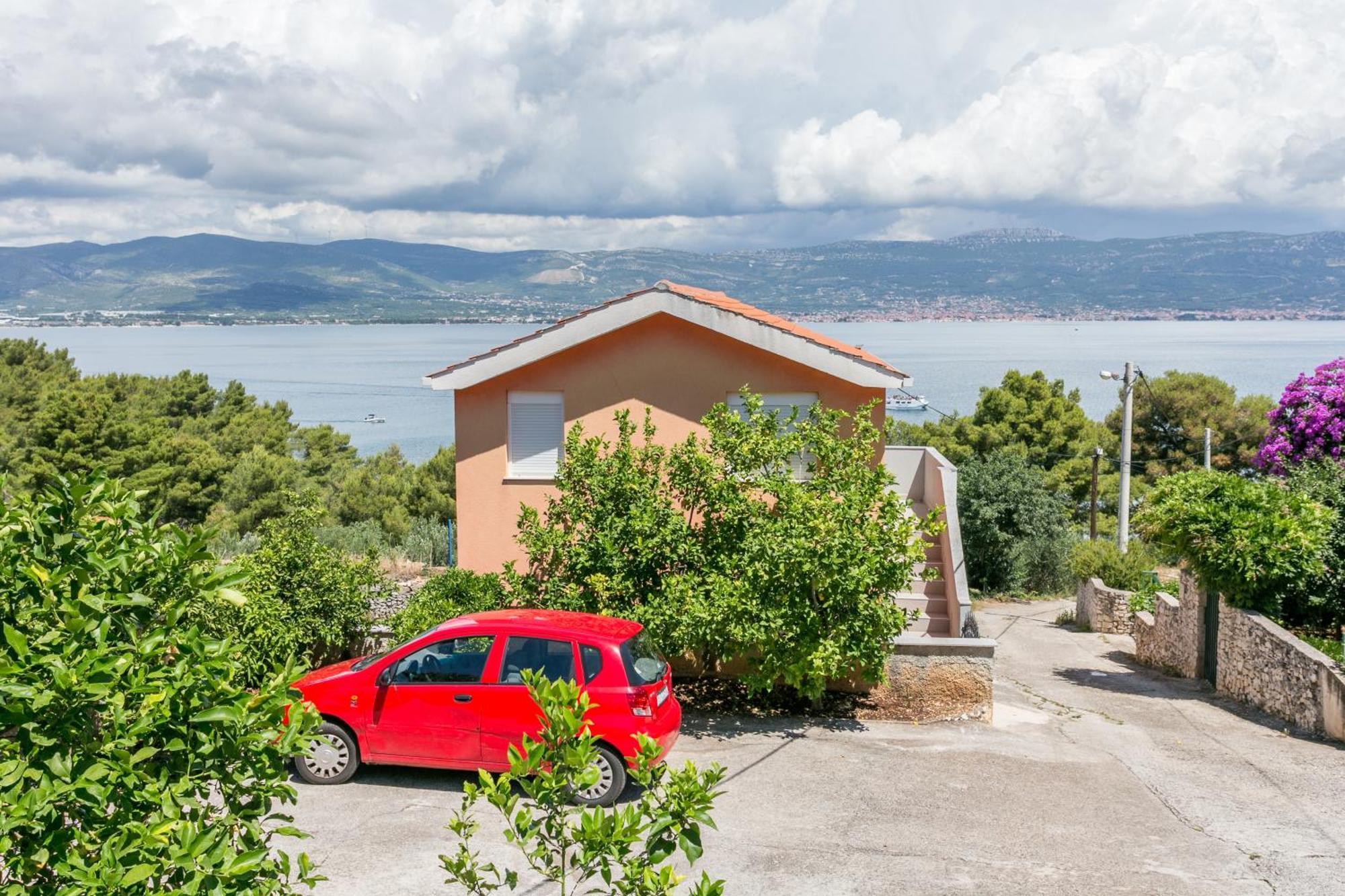 Apartments By The Sea Slatine, Ciovo - 11126 エクステリア 写真