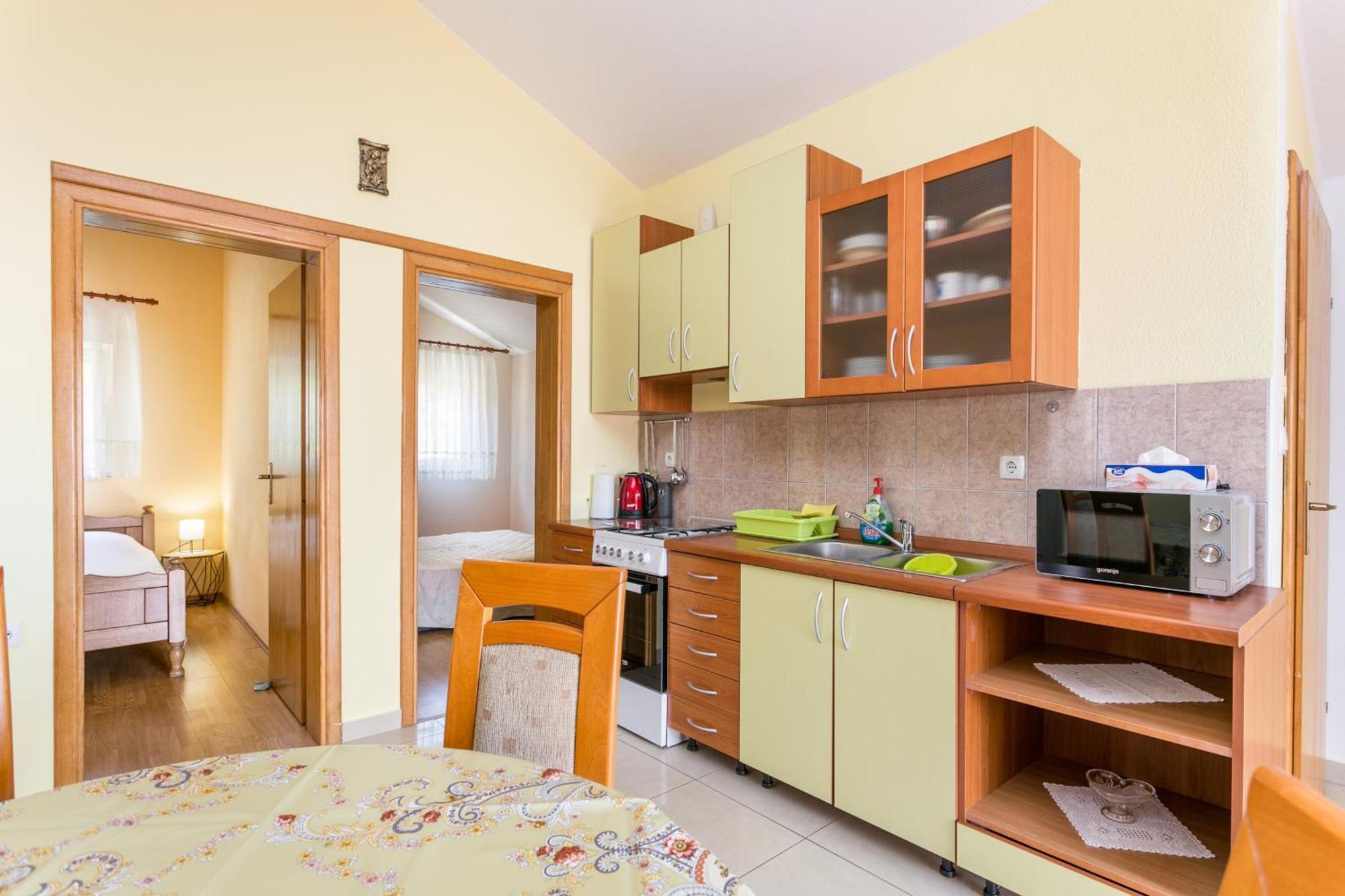 Apartments By The Sea Slatine, Ciovo - 11126 エクステリア 写真